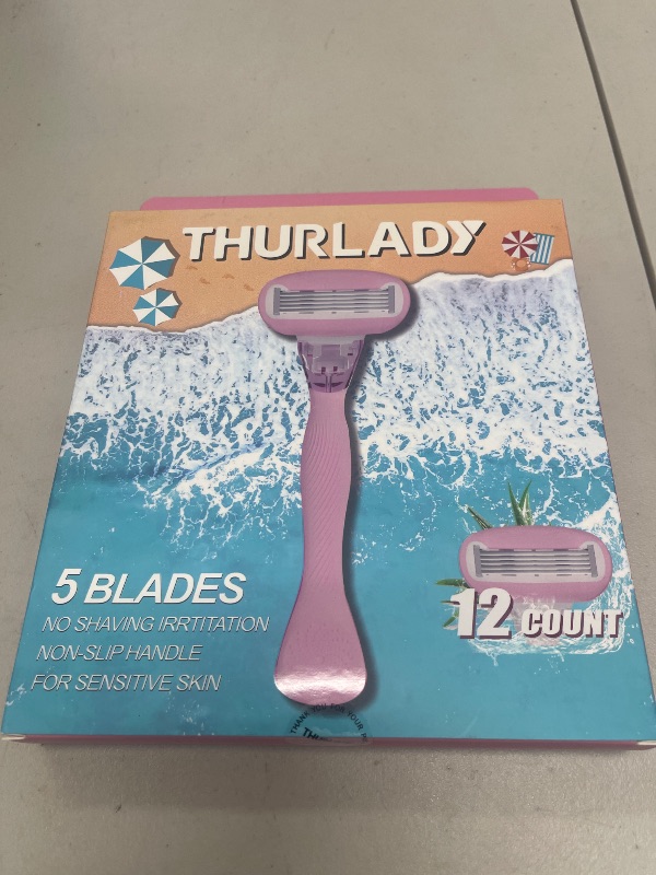 Photo 1 of 12 Count Razors
