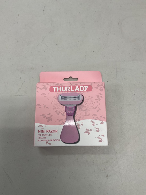 Photo 1 of MINI RAZOR FOR TRAVELING