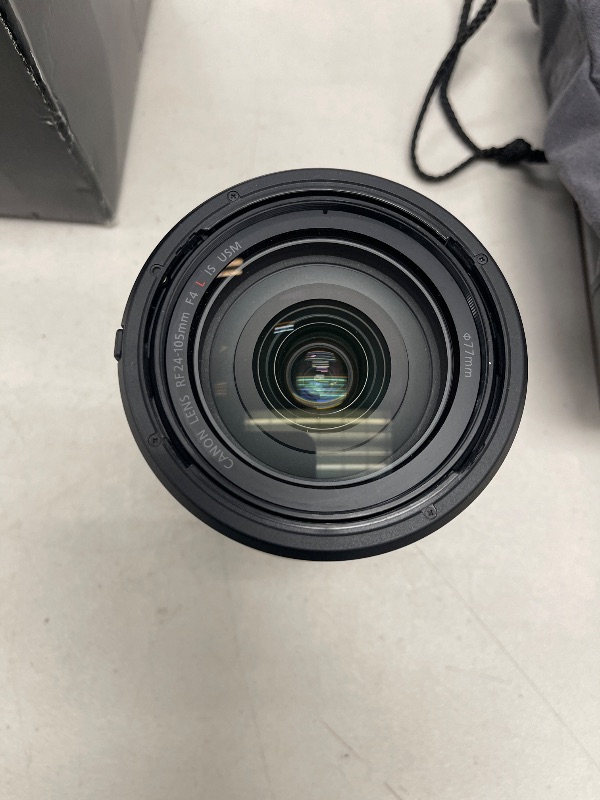 Photo 1 of Canon RF 24-105mm f/4L is USM Lens