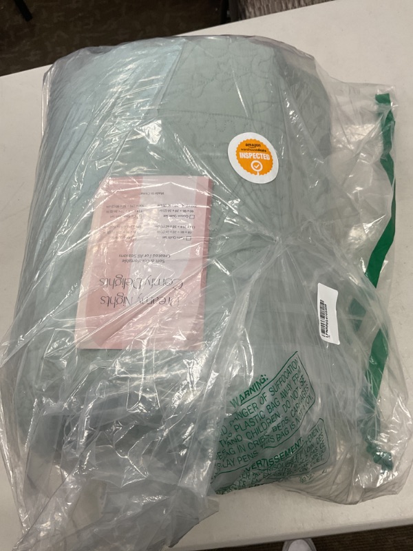 Photo 1 of palassio Sage Green Paisley 100% Cotton Quilt California Cal King Size Bedding Sets with 2 Pillow Shams, Oversized Boho Farmhouse Vintage Soft Bedspread Shabby Chic Coverlet for All Season, 3 Pieces