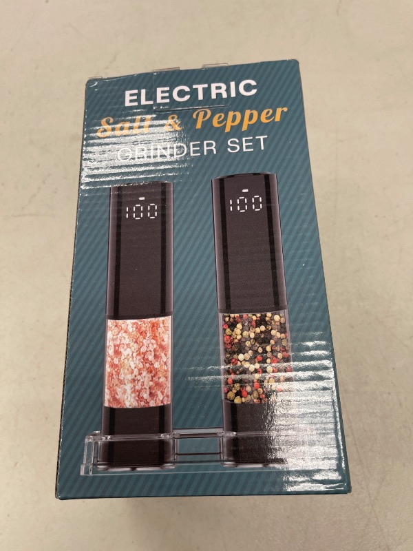 Photo 1 of Electric Salt and Pepper Grinder with LED Power Display,Larger Capacity Salt and Pepper Shakers,Rechargeable Automatic Salt Pepper Shakers with Flexible Coarsenes,LED Light?2 Pcs?