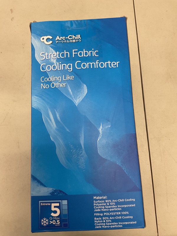 Photo 1 of Marchpower Cooling Blanket King Size for Hot Sleepers, Lightweight Gradient Comforter with Q-Max >0.5, Silky Soft Summer Cooling Quilt