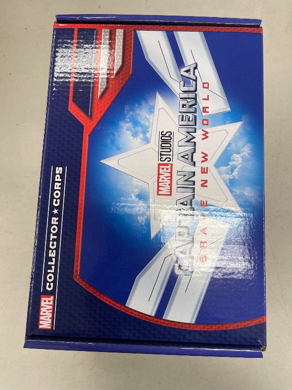 Photo 1 of Funko Marvel Collector Corp Subscription Box: Captain America: Brave New World - 3XL