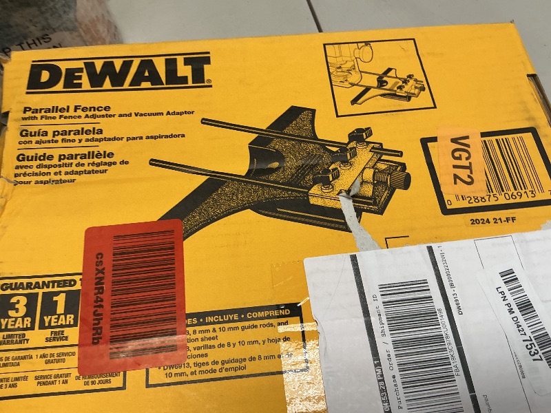 Photo 1 of DEWALT Universal Router Edge Guide with Dust Collection, Fine Adjustment, Vacuum Adaptor (DW6913)
