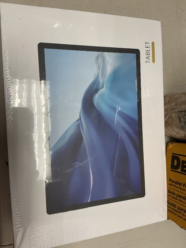 Photo 1 of QDDQ Android Tablet with Keyboard, Android 14 Tablet, 12(6+6) GB+128GB, 1TB Expand, 2 in 1, Mouse, Stylus, 8000mAh Battery, 2.4G/5G WiFi, GPS, Certified, Black Case