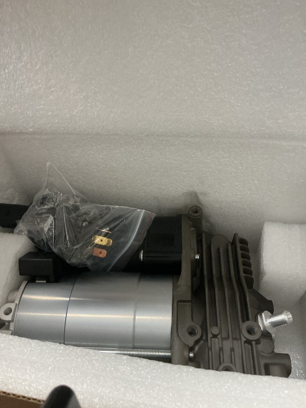 Photo 1 of Air Suspension Compressor Pump fit for Grand Cherokee 3.0L 3.6L 5.7L 6.2L 6.4L 2011-2018 Replace OE 68041137AF 68204730AB