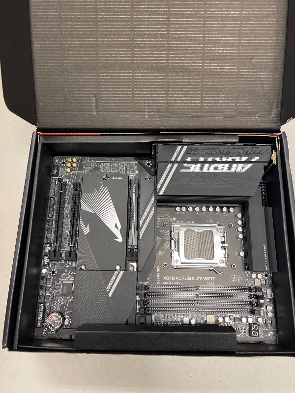 Photo 1 of GIGABYTE X870 AORUS Elite WIFI7 AMD AM5 LGA 1718 Motherboard, ATX, DDR5, 4X M.2, PCIe 5.0, USB4, WIFI7, 2.5GbE LAN, EZ-Latch, 5-Year Warranty