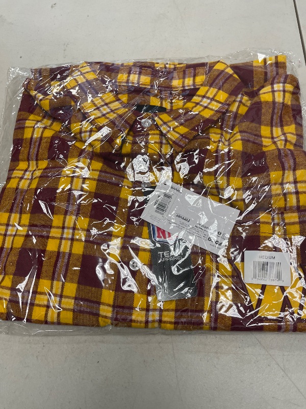 Photo 1 of FOCO Washington Commanders Wordmark Basic Flannel Shirt - Mens Medium
