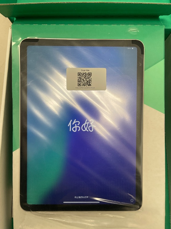 Photo 1 of 2022 Apple iPad Air 5th Gen. (10.9-inch, Wi-Fi, 256GB) - Starlight (Renewed Premium)