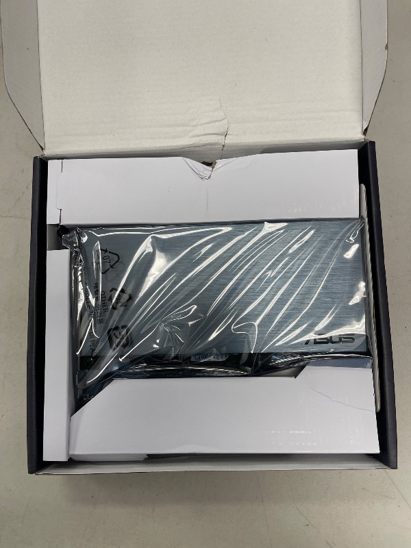 Photo 1 of ASUS Hyper M.2 x16 Card v2 4 x M.2 Socket 3