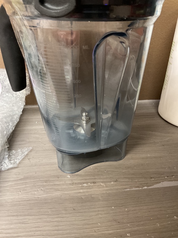 Photo 1 of For Vitamix Blender Pitcher 64oz Low-Profile, Replacement Pitcher for Vitamix 750 5300 5200 5000 7500 6300 Vm0102 Vm0103 Vm0197 E310 G/Classic C/Explorian/Commercial series etc