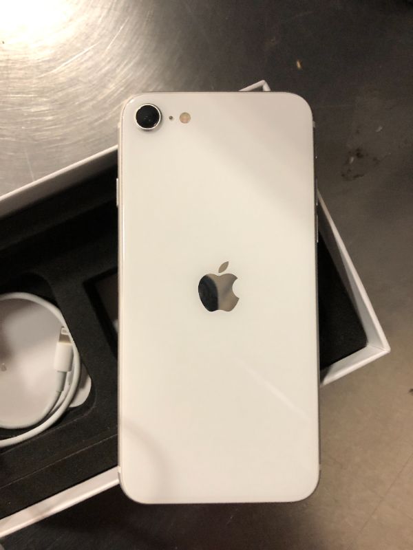 Photo 3 of Apple iPhone 13, 128GB, Midnight - Unlocked (Renewed)