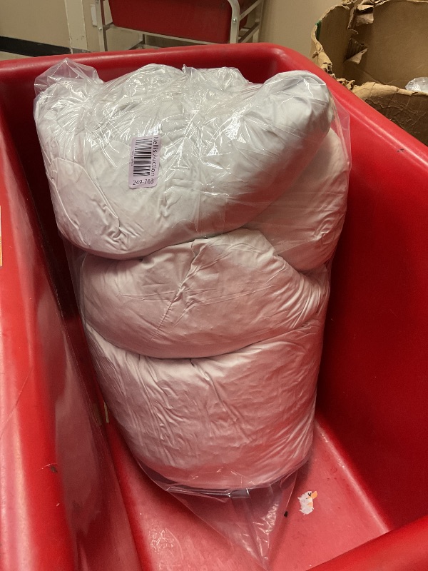 Photo 1 of LANE LINEN 4 Pack 18x18 White Throw Pillow Inserts for Decorative Pillow Covers, Couch Pillows for Living Room, Fluffy Pillows for Bed