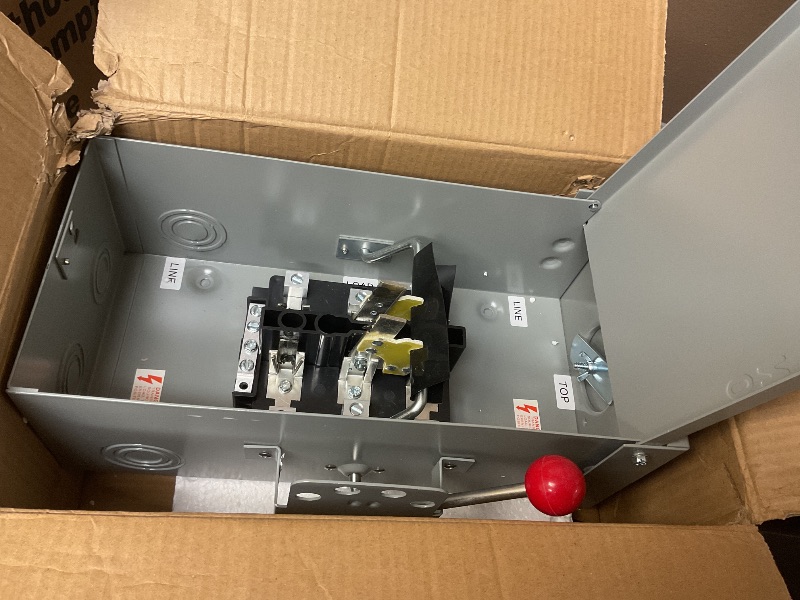 Photo 1 of 100A Manual Transfer Switch for Generator, Manual Generator Transfer Switch, 120/240-Volt 24000W General-Duty Double-Throw Safety Switch, NEMA 3R for Outdoor and Indoor, 100 Amp 2P