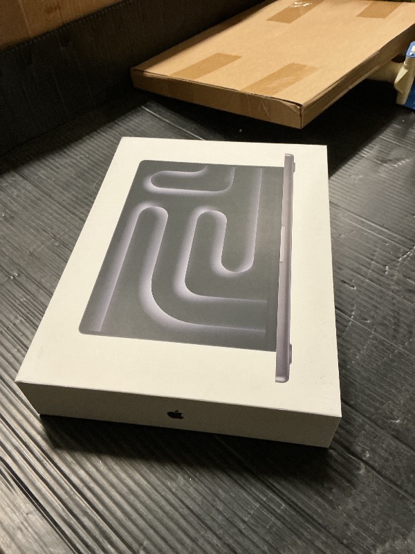 Photo 1 of Apple 2025 MacBook Pro Laptop with M5 chip with 10?core CPU and 10?core GPU: Built for Apple Intelligence, 14.2-inch Liquid Retina XDR Display, 24GB Unified Memory, 1TB SSD Storage; Space Black