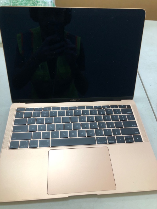 Photo 1 of Apple MacBook Air (13-inch Retina display, 1.6GHz dual-core Intel Core i5, 128GB) - Gold (Renewed)