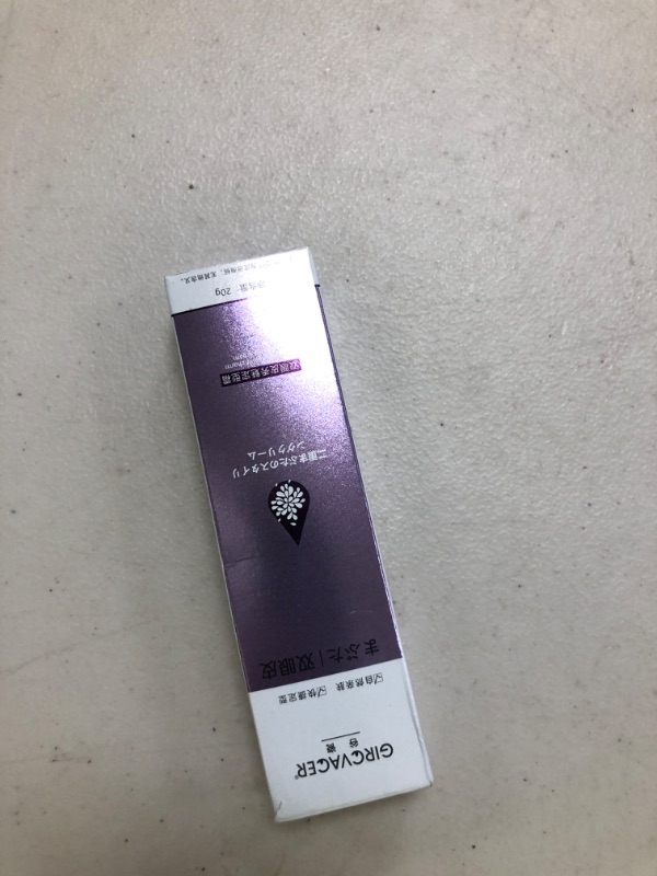 Photo 1 of Double Eyelid Pen Glue Invisible Double Eyelid Styling Cream Stick Long Lasting Liquid Eyelid Tape Stickers Cream Double Eyelid Serum Make Eyes Bigger