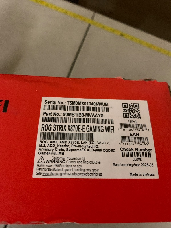 Photo 1 of *DAMAGED, SEE NOTES** ASUS ROG Strix X870E-E Gaming WiFi AMD AM5 X870 ATX Motherboard 18+2+2 Power Stages, Dynamic OC Switcher, Core Flex, DDR5 AEMP, WiFi 7, 5X M.2, PCIe® 5.0, Q-Release Slim, USB4®, AI OCing & Networking