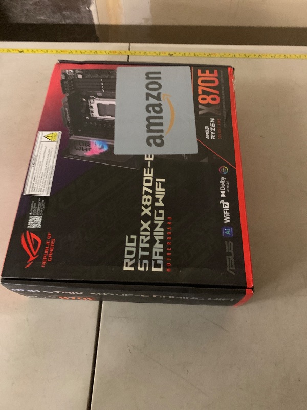 Photo 1 of *DAMAGED, SEE NOTES** ASUS ROG Strix X870E-E Gaming WiFi AMD AM5 X870 ATX Motherboard 18+2+2 Power Stages, Dynamic OC Switcher, Core Flex, DDR5 AEMP, WiFi 7, 5X M.2, PCIe® 5.0, Q-Release Slim, USB4®, AI OCing & Networking