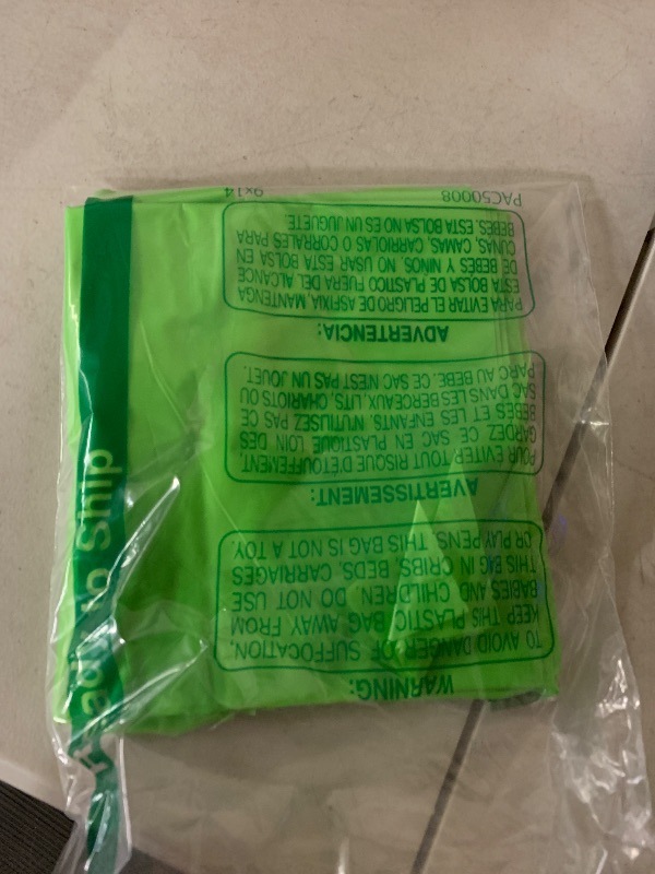 Photo 1 of 12 Pcs Large Halloween Leaf Bags Biohazard Halloween Decorations Halloween Trash Bags for Leaves Plastic Yard Lawn Waste Bag Scientist Biohazard Bag Outdoor Biohazard Zombie Party Decorations (Green)