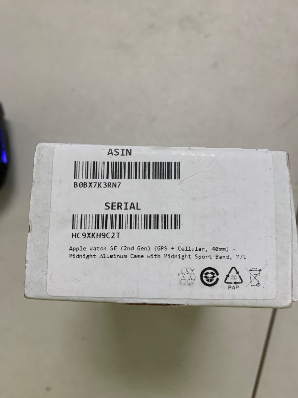 Photo 1 of Apple Watch SE (2nd Gen) (GPS + Cellular, 40mm) - Midnight Aluminum Case with Midnight Sport Band, M/L (Renewed)