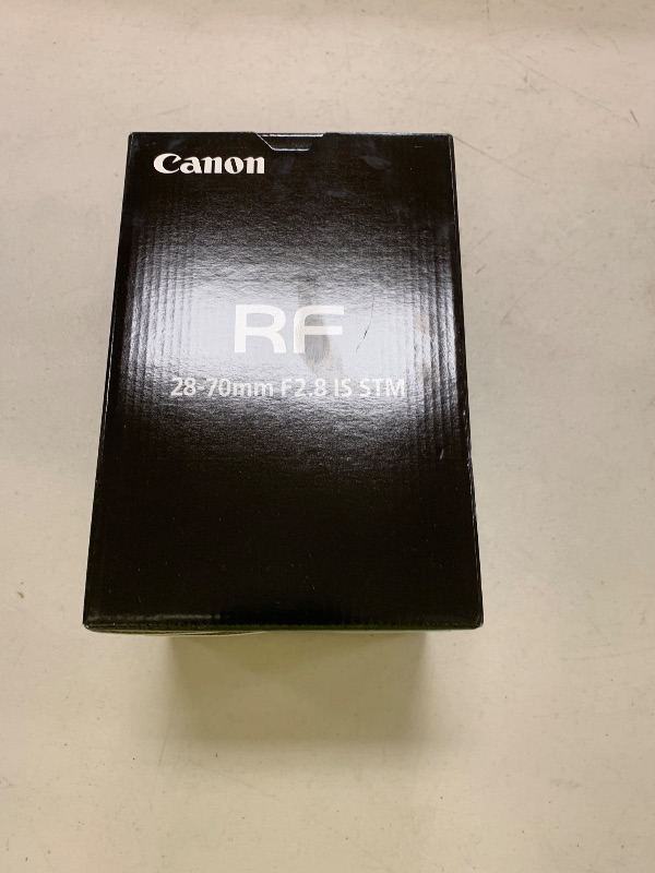 Photo 1 of Canon RF28-70mm F2.8 is STM
