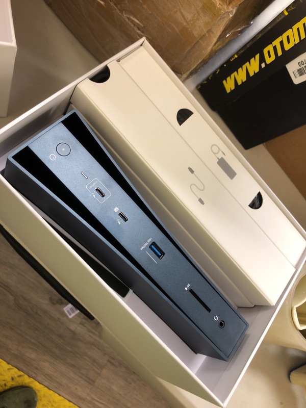 Photo 1 of iVANKY Intel Certified Thunderbolt 5 Dock FusionDock Pro 3 Docking Station with 11-Port 180W Power, Single 8K, Dual 6K@60Hz for MacBook Pro/Max Series, Dual 8K@60Hz for Windows TB5, 120Gbps, 2.5GbE
