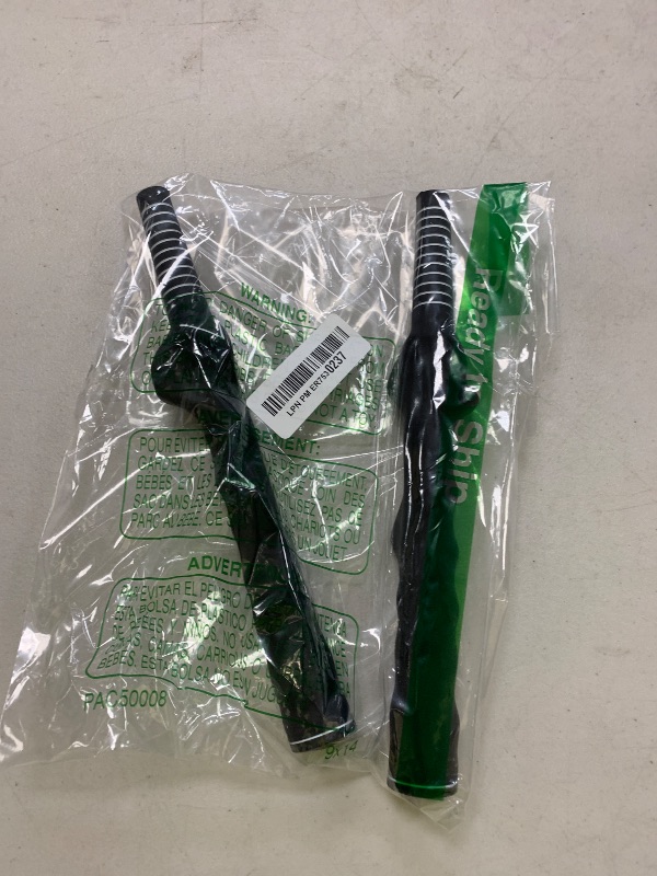 Photo 1 of Yuyeran 2Pcs Right-Hand Golf Training Grip Golf Club Grip RH Practice Aid Golf Swing Trainer Accessories