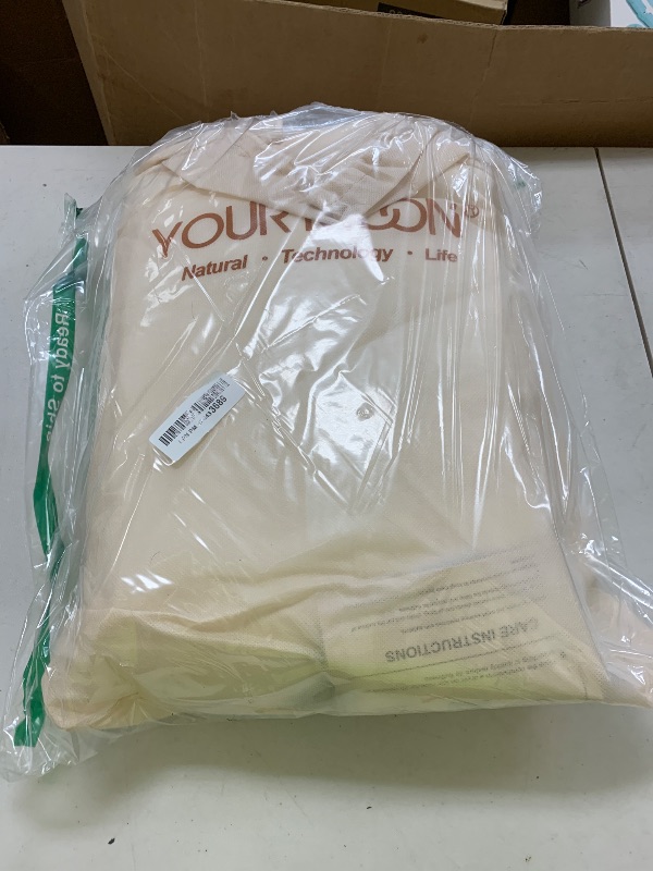 Photo 1 of YOUR MOON Summer Lightweight Wool Comforter - Breathable & Thin Duvet Insert for Hot Sleepers, 100% Australian Wool Filling 100gsm with Pure Cotton Shell-King Size (White)