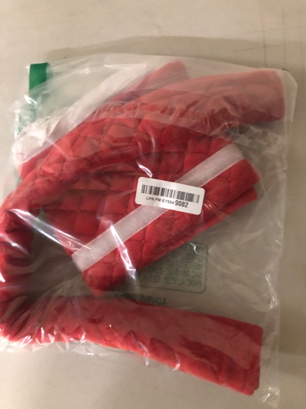 Photo 1 of Amooca Soft Automotive Seat Belt Cover Seatbelt Shoulder Pad Neck Protector Cushions Universal Fit SUV Trucks Backpack Red Extra Long 25.6in