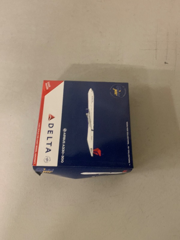 Photo 1 of GeminiJets GJDAL2106 Delta Airbus A330-300 N829NW; Scale 1:400
