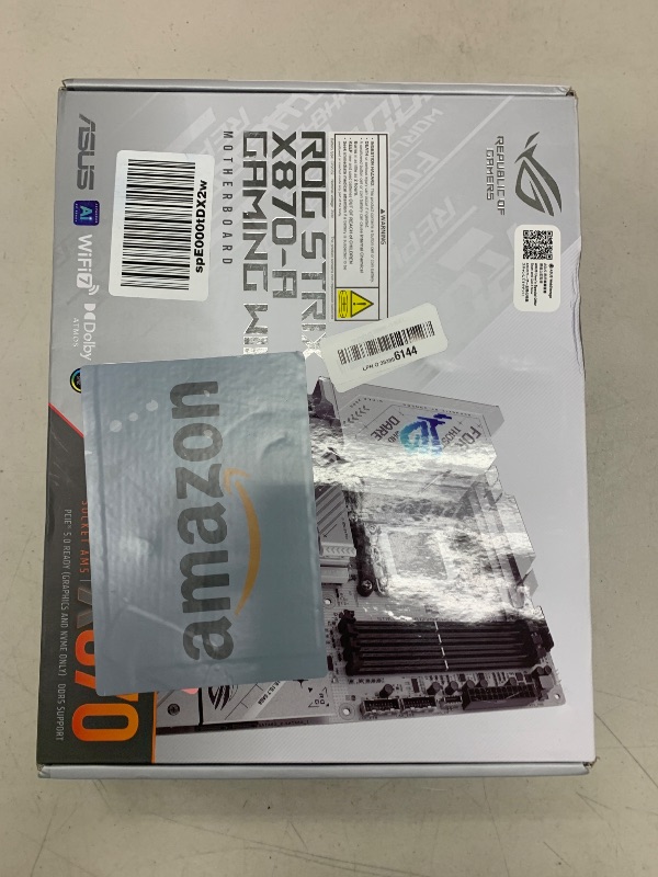 Photo 1 of ASUS ROG Strix X870-A Gaming WiFi AMD AM5 X870 ATX Motherboard 16+2+2 Power Stages, Dynamic OC Switcher, Core Flex, DDR5 AEMP, WiFi 7, 4X M.2, PCIe® 5.0, Q-Release Slim, USB4®, AI OCing & Networking