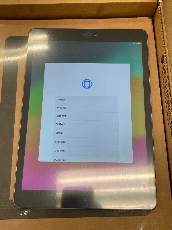 Photo 1 of Apple iPad 2020 (10.2-inch, Wi-Fi, 32GB) - Space Gray (Renewed)