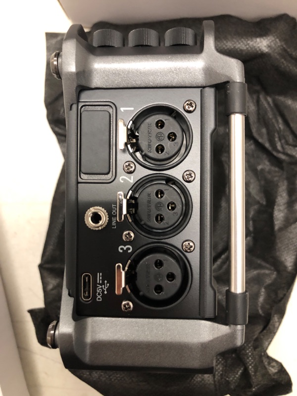 Photo 1 of Zoom F6 MultiTrack Field Recorder - Dual A/D Converters
