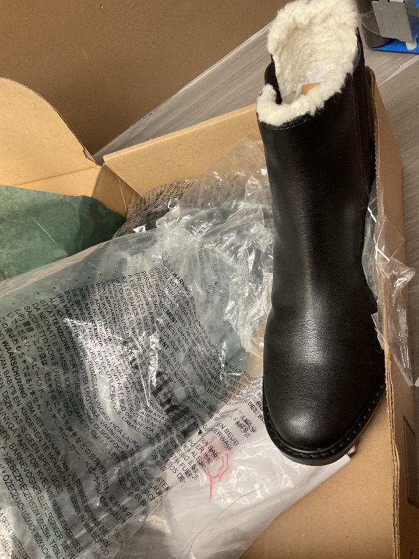 Photo 1 of The Drop Women's Campbell Sherpa Chelsea Boot Black, 8.5