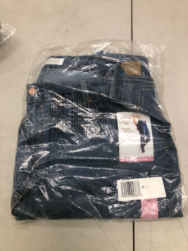 Photo 1 of Levi Strauss Signature Women's Size High Rise Super Skinny Jeans (Standard and Plus), One and Only-Waterless, 24 Long