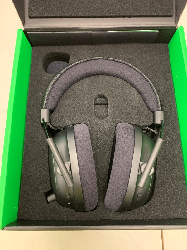 Photo 1 of Razer BlackShark V2 Pro Wireless Gaming Headset 2023 Edition: Detachable Mic - Pro-Tuned FPS Profiles - 50mm Drivers - Noise-Isolating Earcups w/Ultra-Soft Memory Foam - 70 Hr Battery Life - Black
