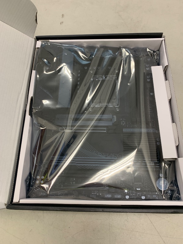 Photo 1 of GIGABYTE B650 AORUS Elite AX (AM5/LGA 1718/ AMD B650/ATX/ 5-Year Warranty/DDR5/ M.2/ PCIe 5.0/USB 3.2 Gen2X2 Type-C/WiFi 6E/2.5GbE LAN/Q-Flash Plus/EZ-Latch/Gaming Motherboard)