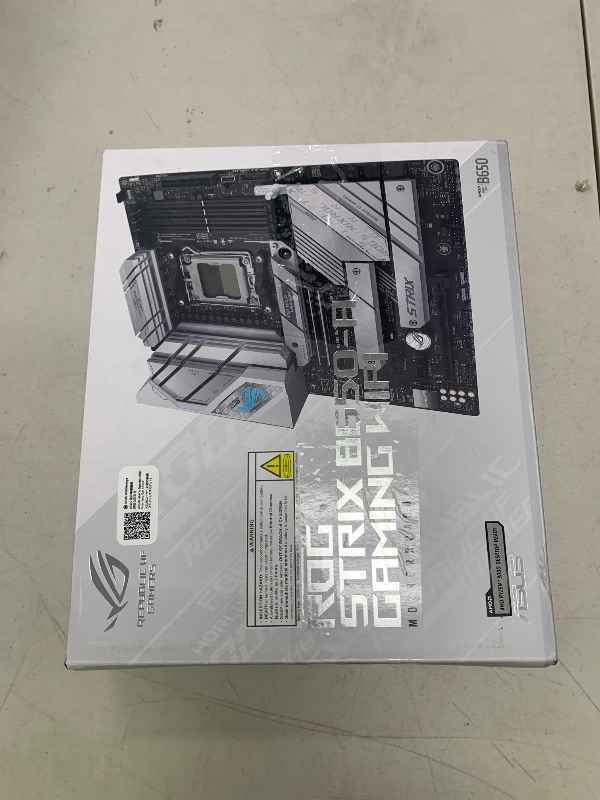 Photo 1 of ASUS ROG Strix B650-A Gaming WiFi 6E AM5 (LGA1718) Ryzen 7000 Motherboard(12+2 Power Stages,DDR5,3xM.2 Slots,PCIe® 4.0, 2.5G LAN,WiFi 6E,USB 3.2 Gen 2x2 Type-C® Port)