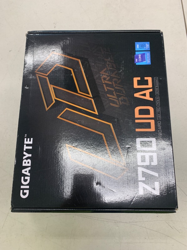 Photo 1 of GIGABYTE Z790 UD AC (LGA 1700/ Intel Z790/ ATX/ DDR5/ Triple M.2/ PCIe 5.0/ USB 3.2 Gen2X2 Type-C/Intel Wi-Fi/ 2.5GbE LAN/PCIe EZ-Latch/Multi-Key/Motherboard)