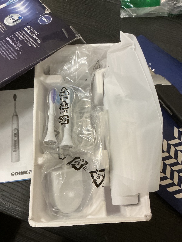Photo 1 of Philips Sonicare ExpertClean 7500 White, Rechargeable Electric Power Toothbrush, HX9690/06