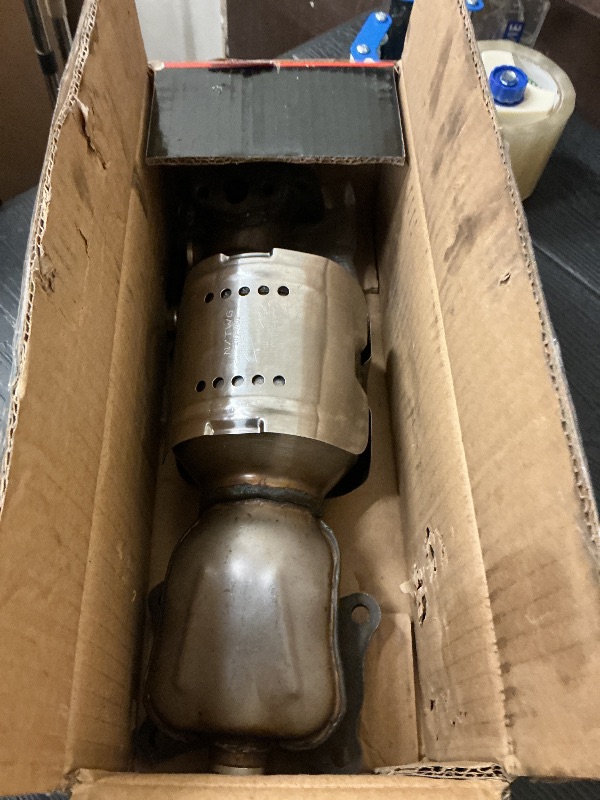 Photo 1 of A-Premium Front Exhaust Manifold Catalytic Converter Kit Direct-Fit Compatible with Honda Accord, Pilot, Odyssey, Ridgeline & Acura MDX, TL, RL & Saturn Vue, 3.0L 3.2L 3.5L 3.7L, EPA Compliant