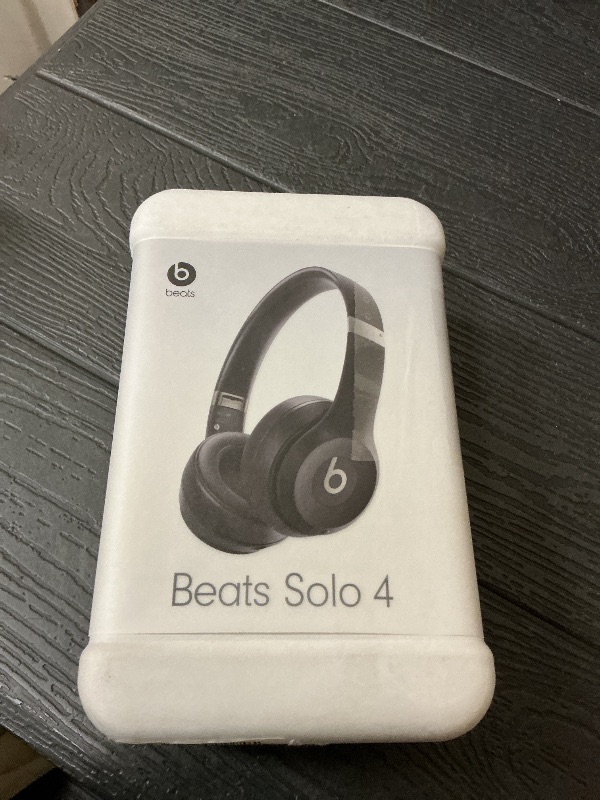 Photo 1 of Beats headphones solo 4 