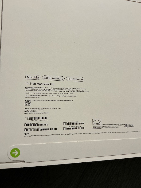 Photo 1 of Apple 2025 MacBook Pro Laptop with M5 chip with 10?core CPU and 10?core GPU: Built for Apple Intelligence, 14.2-inch Liquid Retina XDR Display, 24GB Unified Memory, 1TB SSD Storage; Space Black