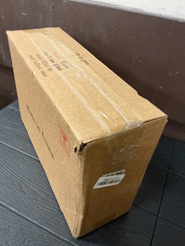 Photo 1 of 16 Pack Glass Cylinder Vases 4,6,8,10 Inch Tall Clear Flower Vase Hurricane Floating Candle Holder for Table Centerpiece Wedding Home Decor