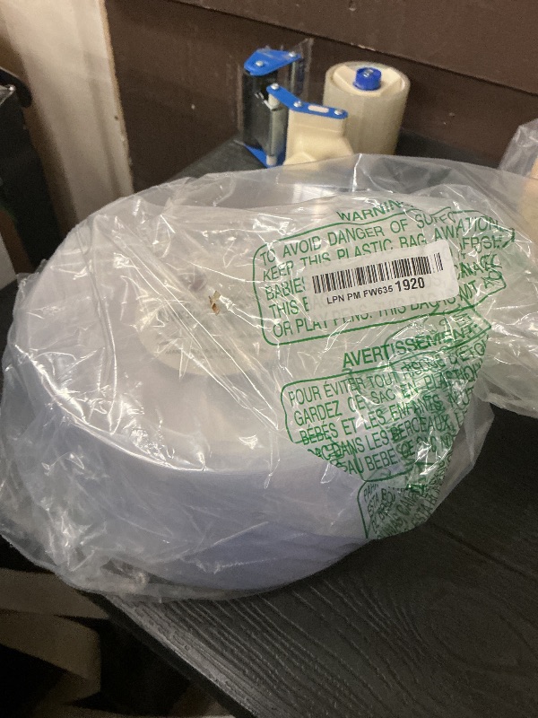 Photo 1 of [9'' 80 Pack] 9'' inch Premium Heavy Weight Crystal Clear Classy Disposable hard Plastic Entree plates