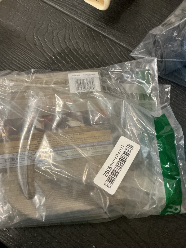 Photo 1 of 1408 - BLURAY, Digital, 4K ULTRA HD