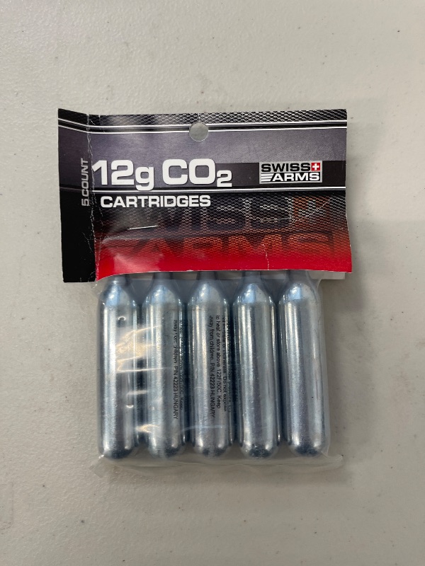 Photo 1 of Swiss Arms 12gm CO2 Catridge (5-Pack) , Black, (CO25B)
