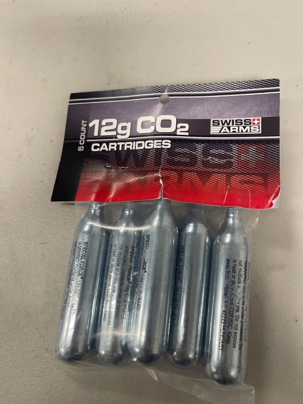 Photo 1 of Swiss Arms 12gm CO2 Catridge (5-Pack) , Black, (CO25B)