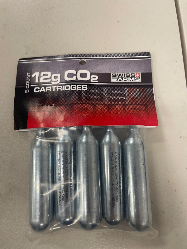 Photo 1 of Swiss Arms 12gm CO2 Catridge (5-Pack) , Black, (CO25B)